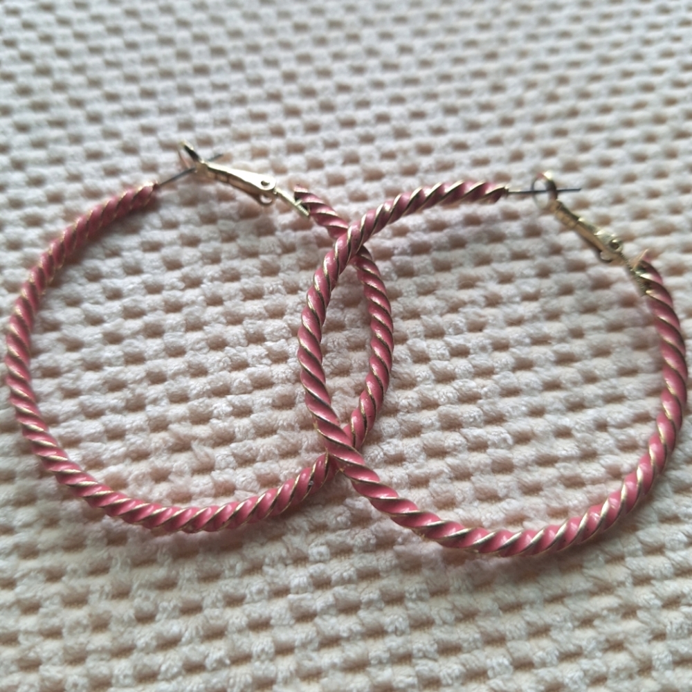 Y2K Pink and Gold Tone Twisted Medium Sized Barbie Hoops